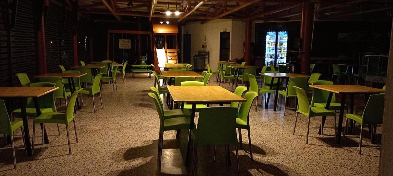 Hotel Chicala Salgar Puerto Salgar Εξωτερικό φωτογραφία